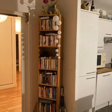 Homestay Avenue Foch Paris